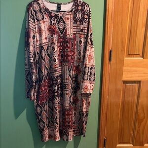 Women's Long-Sleeve Geometric Midi Dress in Burgundy and Pink